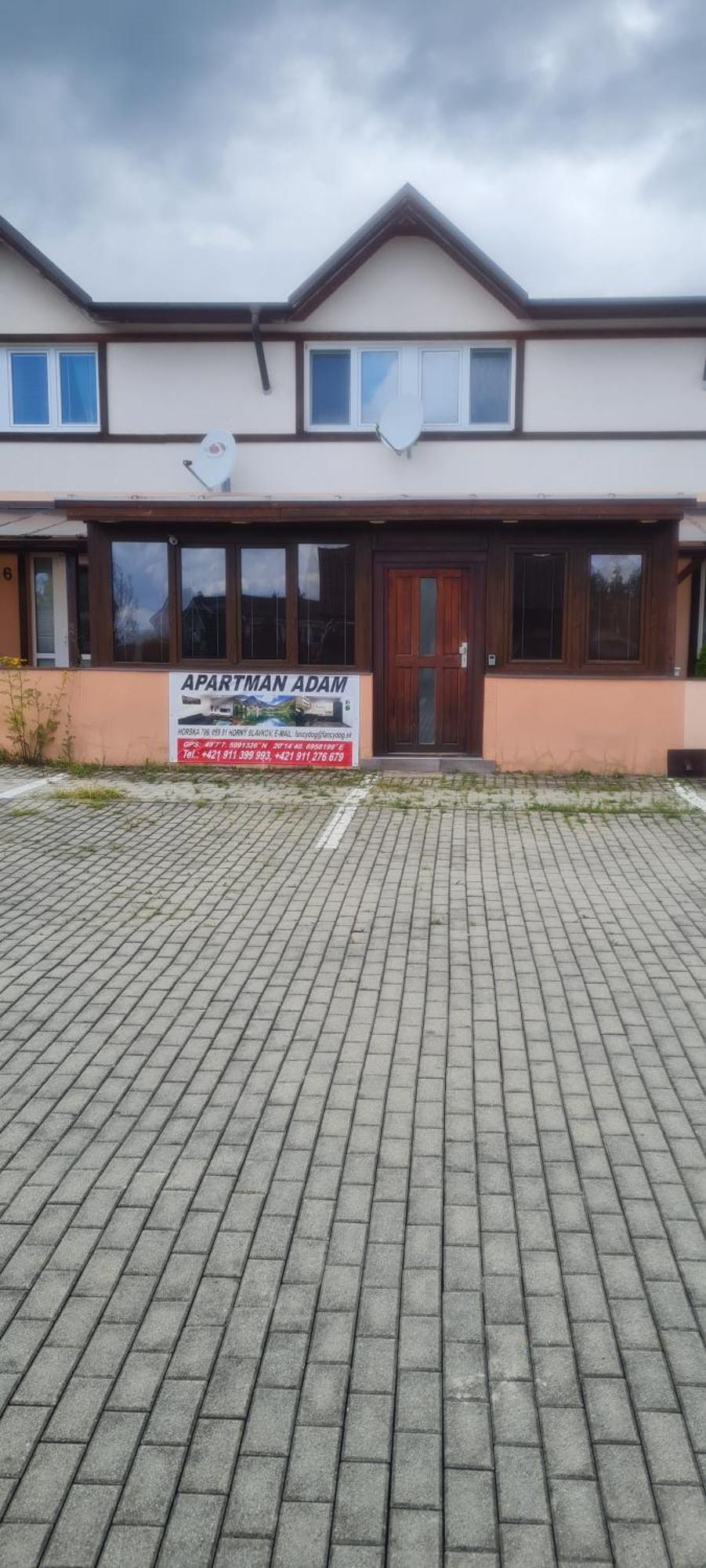 Apartman Adam Veľký Slavkov Exteriör bild